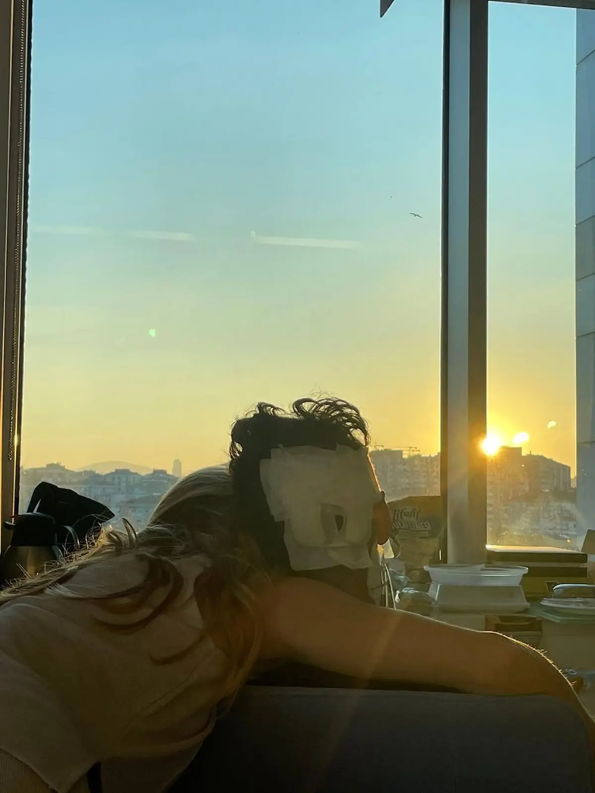 Eliessa Vanlangendonck kann ihren Freund Altug Celikbilek endlich wieder in den Arm nehmen,