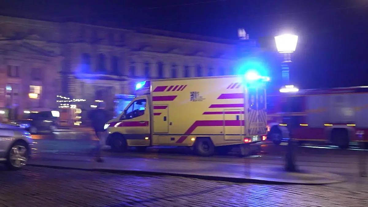 Giftalarm in Dresdner Semperoper? Mysteriöser Rettungseinsatz