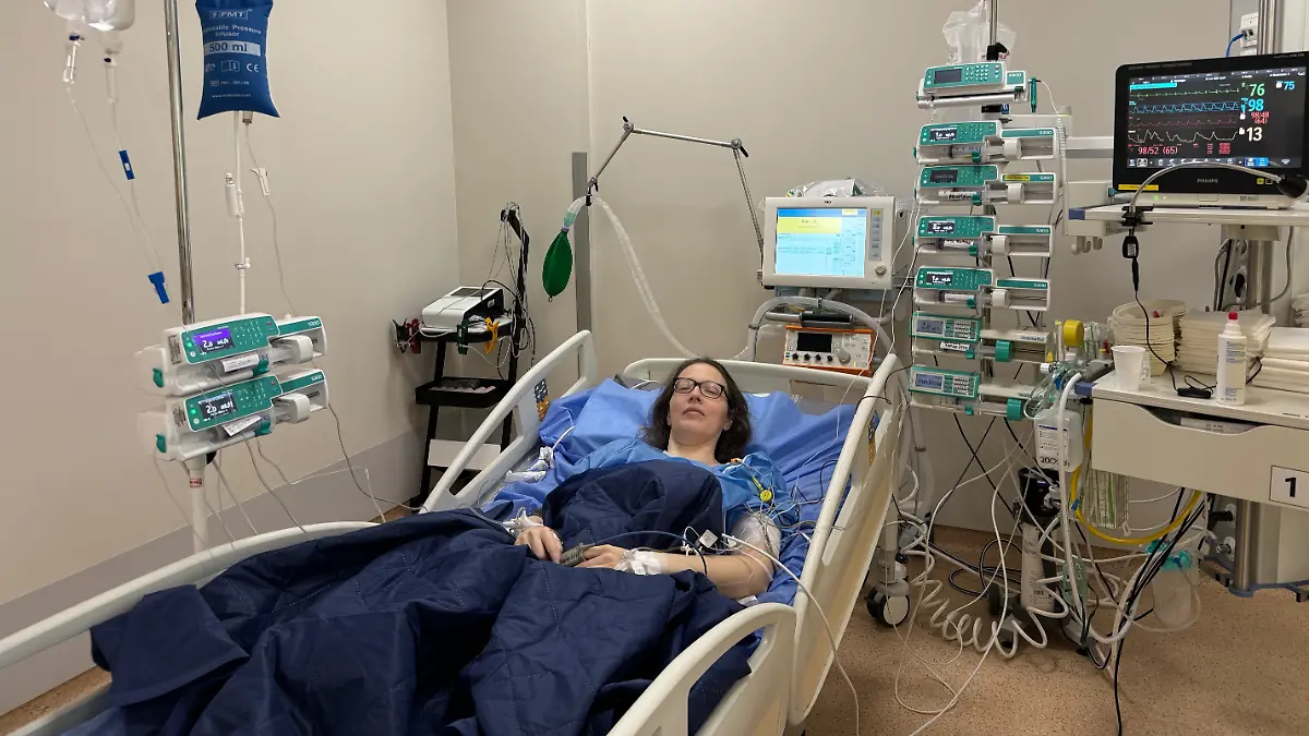 Nadine muss immer wieder ins Krankenhaus, ihre Situation bleibt verzweifelt
