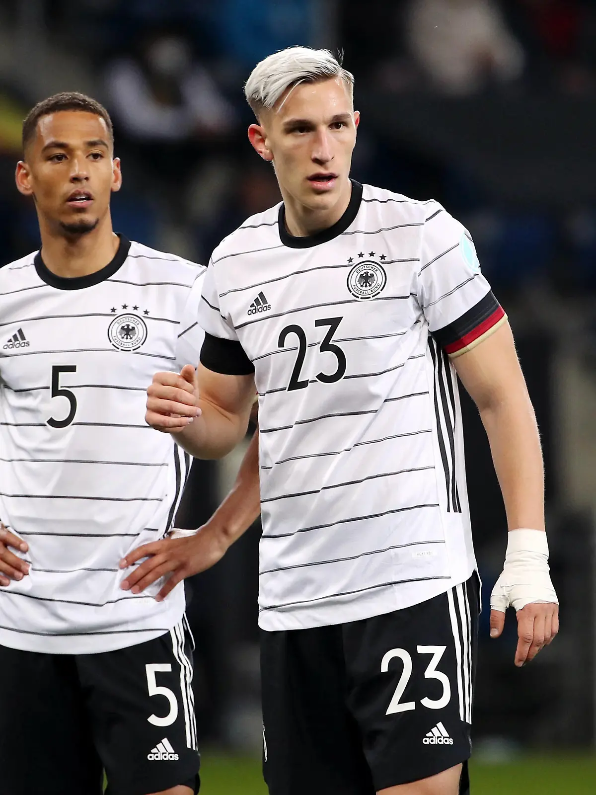  Thilo Kehrer, Nico Schlotterbeck / Aktion / Oberkoerper Oberkörper / / Fußball Fussball / Länderspiel Freundschaftsspiel / Nationalmannschaft DFB Herren / Saison 2021/2022 / 26.03.2022 / Deutschland GER vs. Israel ISR / DFL regulations prohibit any use of photographs as image sequences and/or quasi-video. / *** Thilo Kehrer, Nico Schlotterbeck action upper body upper body sports football soccer international friendly match national team DFB men season 2021 2022 26 03 2022 Germany GER vs Israel ISR DFL regulations prohibit any use of photographs as image sequences and or quasi video