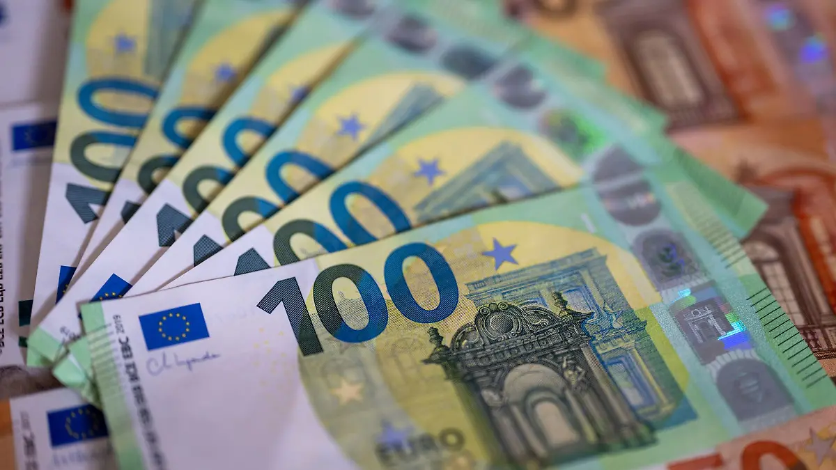 Zahlenmarathon kurz vor Weihnachten: Zwei Plenartage dauert die Debatte über die Finanzpläne für die nächsten zwei Jahre. (Archivbild)