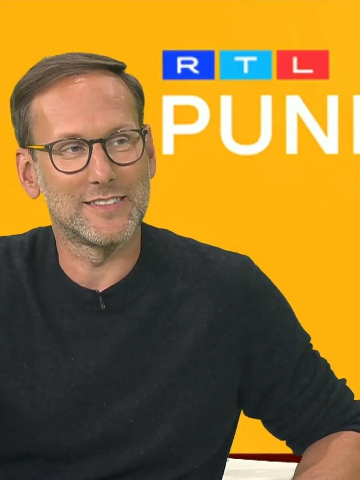 Simon Beeck im Talk bei "Punkt 12"