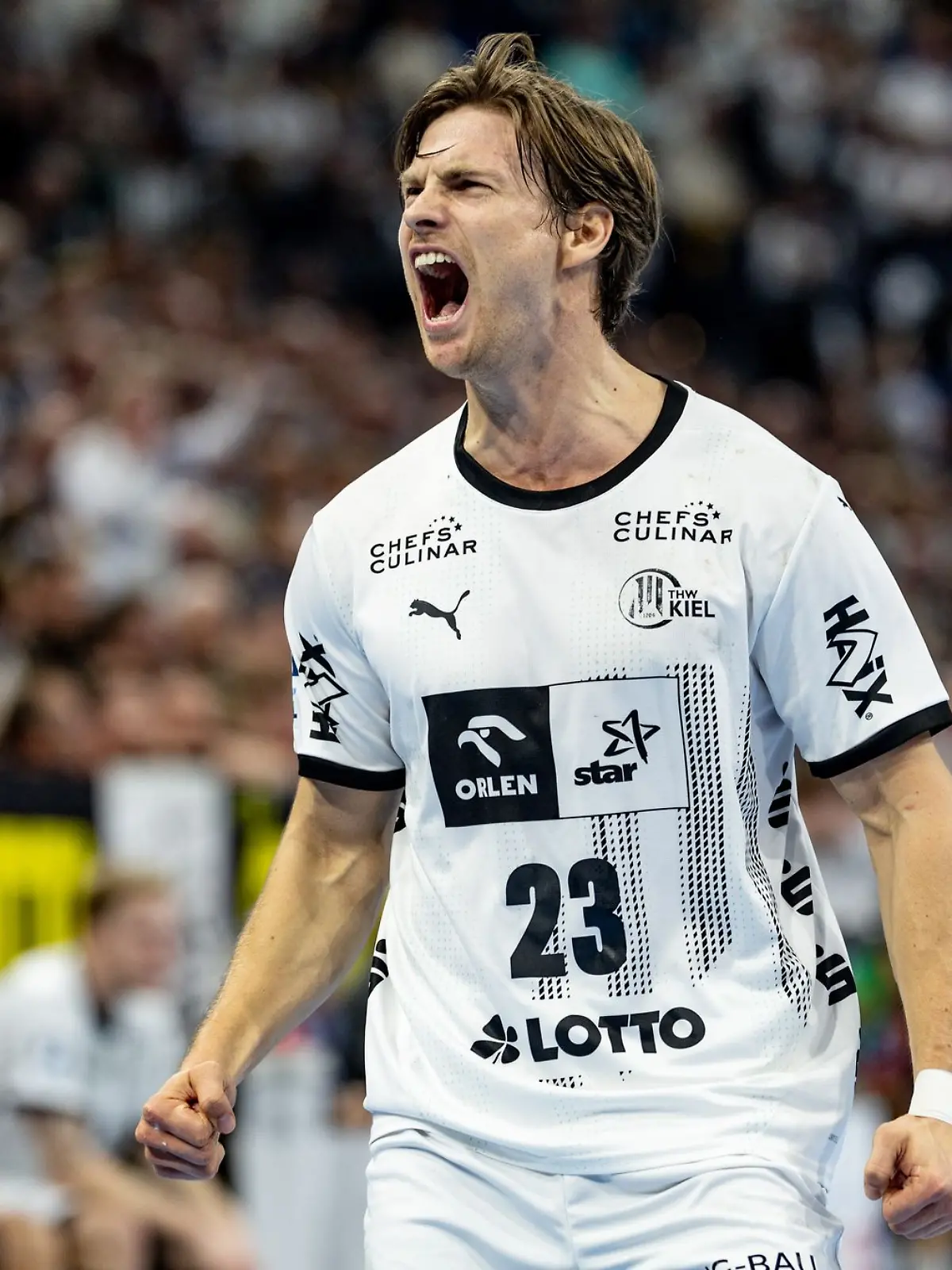 Bild zu: "Deutscher Handball-Held im Baby-Glück"