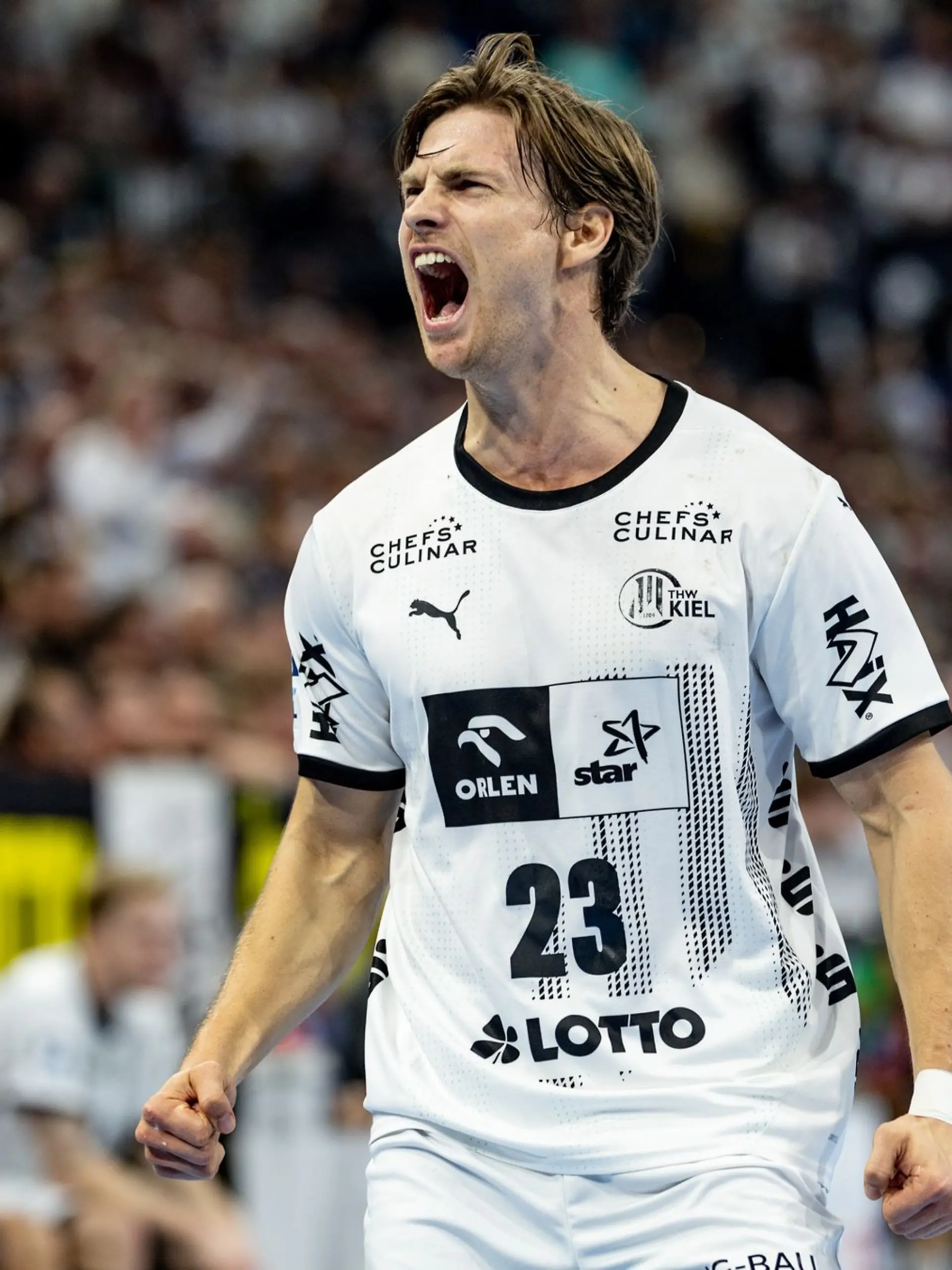 Bild zu: "Deutscher Handball-Held im Baby-Glück"