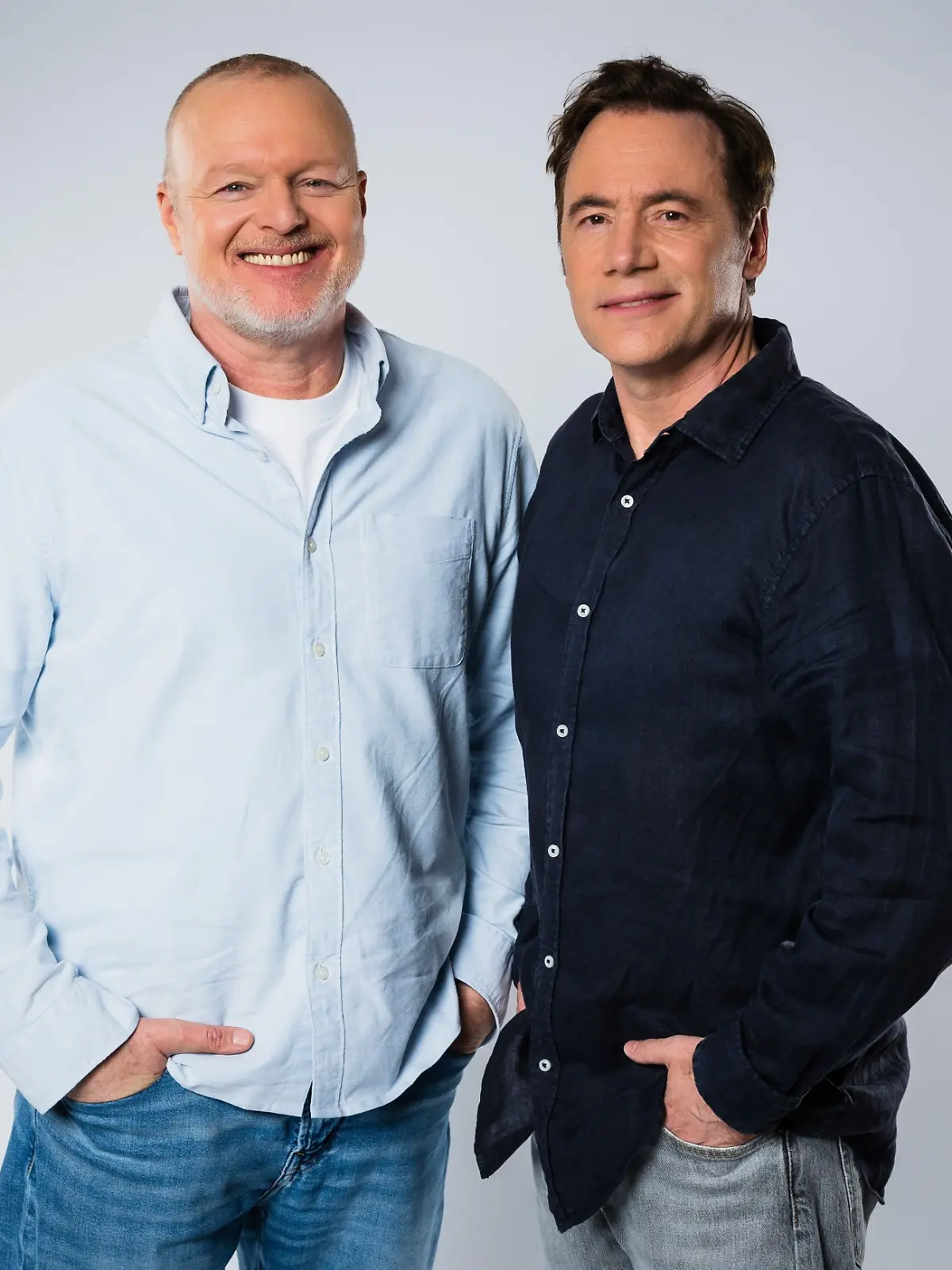Stefan Raab (l.) und Michael Bully Herbig bilden in einer neuen Live-Show ein Dreamteam und treten gegen einen Kandidaten an, der drei Mitbewerber besiegt hat. Elton führt als Spielleiter durch die Show, Frank Buschmann kommentiert die Battles.

+++ Die Verwendung des sendungsbezogenen Materials ist nur mit dem Hinweis und Verlinkung auf RTL+ gestattet. +++