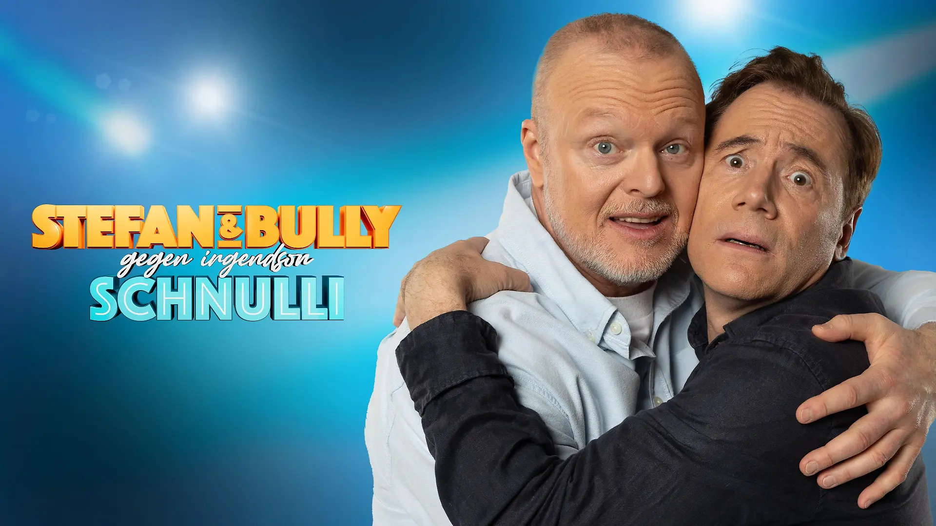 Stefan Raab (l.) und Michael Bully Herbig bilden in einer neuen Live-Show ein Dreamteam und treten gegen einen Kandidaten an, der drei Mitbewerber besiegt hat. Elton führt als Spielleiter durch die Show, Frank Buschmann kommentiert die Battles.
+++ Die Verwendung des sendungsbezogenen Materials ist nur mit dem Hinweis und Verlinkung auf RTL+ gestattet. +++