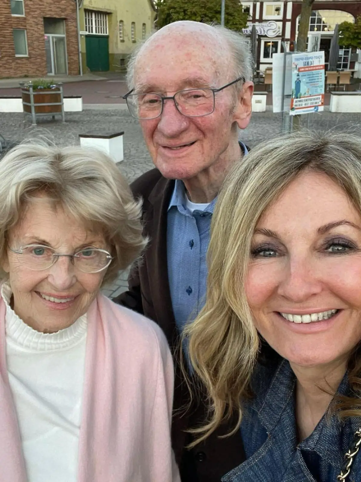 Helga, Franz und Frauke Ludowig sind ein Herz und eine Seele.