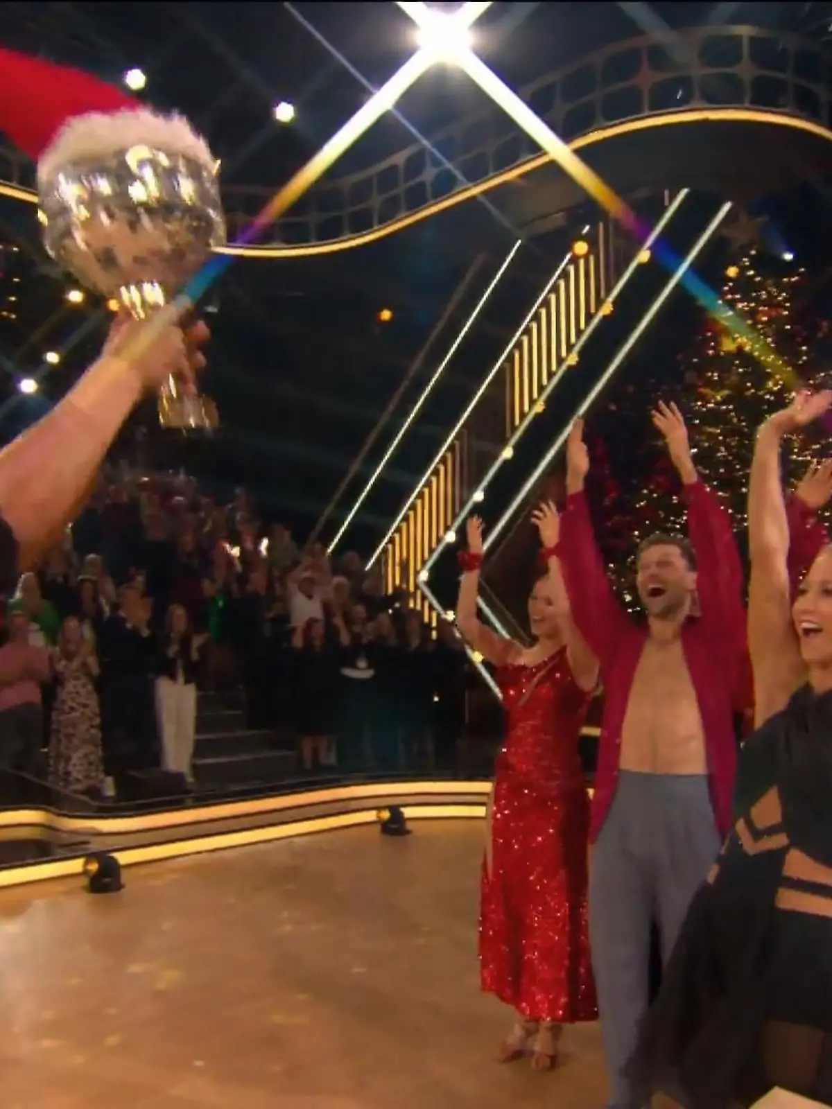 Bild zu: "Wir haben einen neuen Weihnachts-„Dancing Star“"