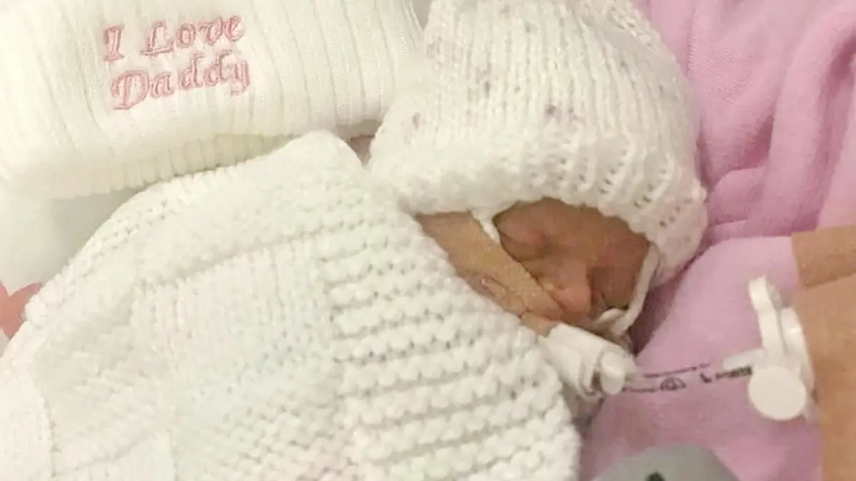 Die Tochter von Kirsty Black, Ava, ist nur fünf Tage alt geworden.