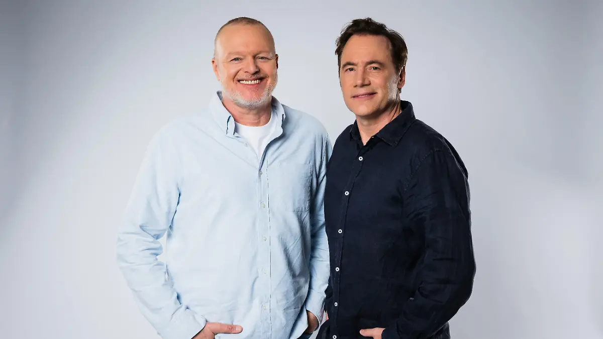 Stefan Raab (l.) und Michael Bully Herbig bilden in einer neuen Live-Show ein Dreamteam und treten gegen einen Kandidaten an, der drei Mitbewerber besiegt hat.