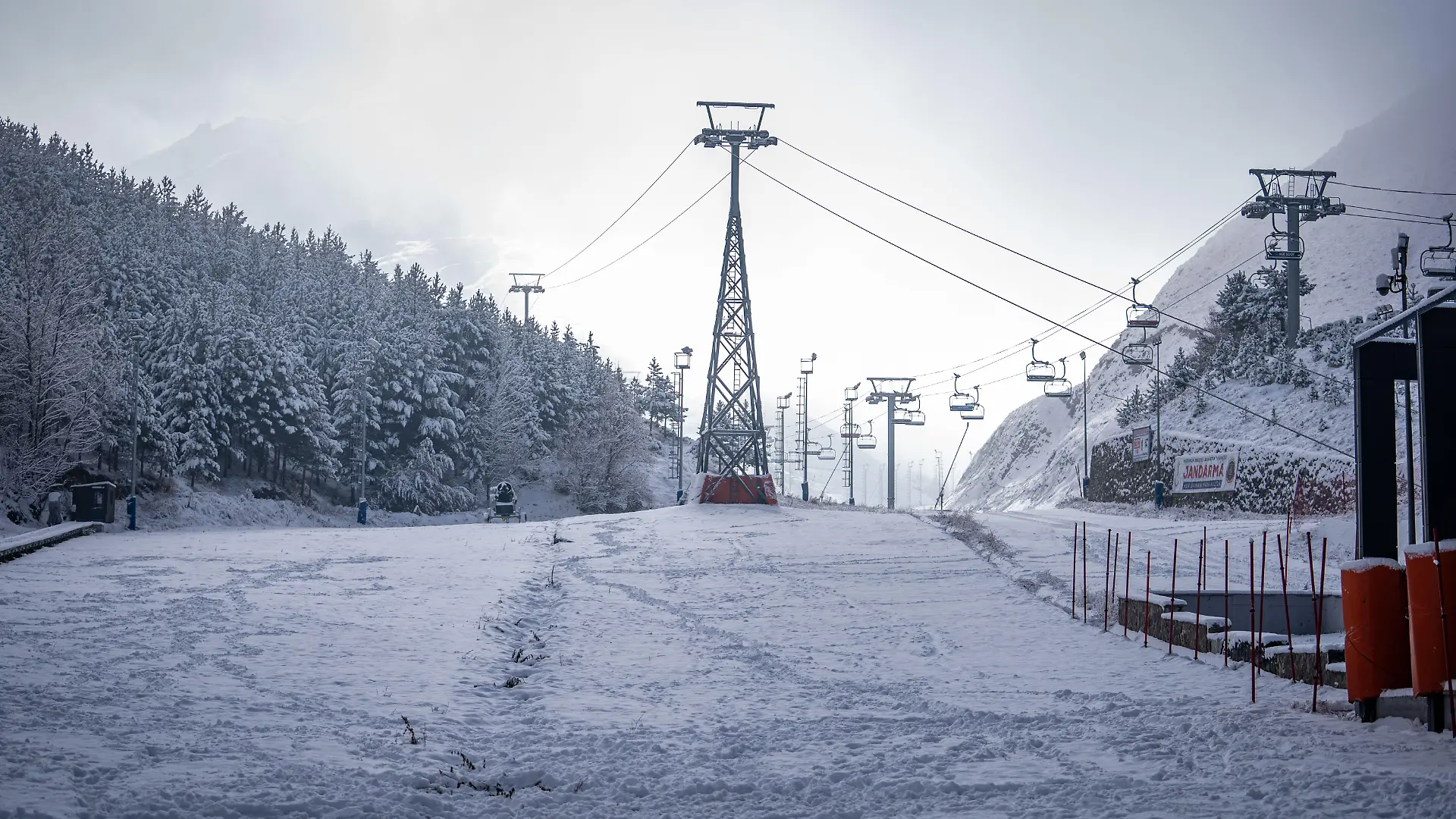 Blick auf das Palandöken Ski Center, eines der wichtigsten Wintertourismus-Orte in der Türkei.