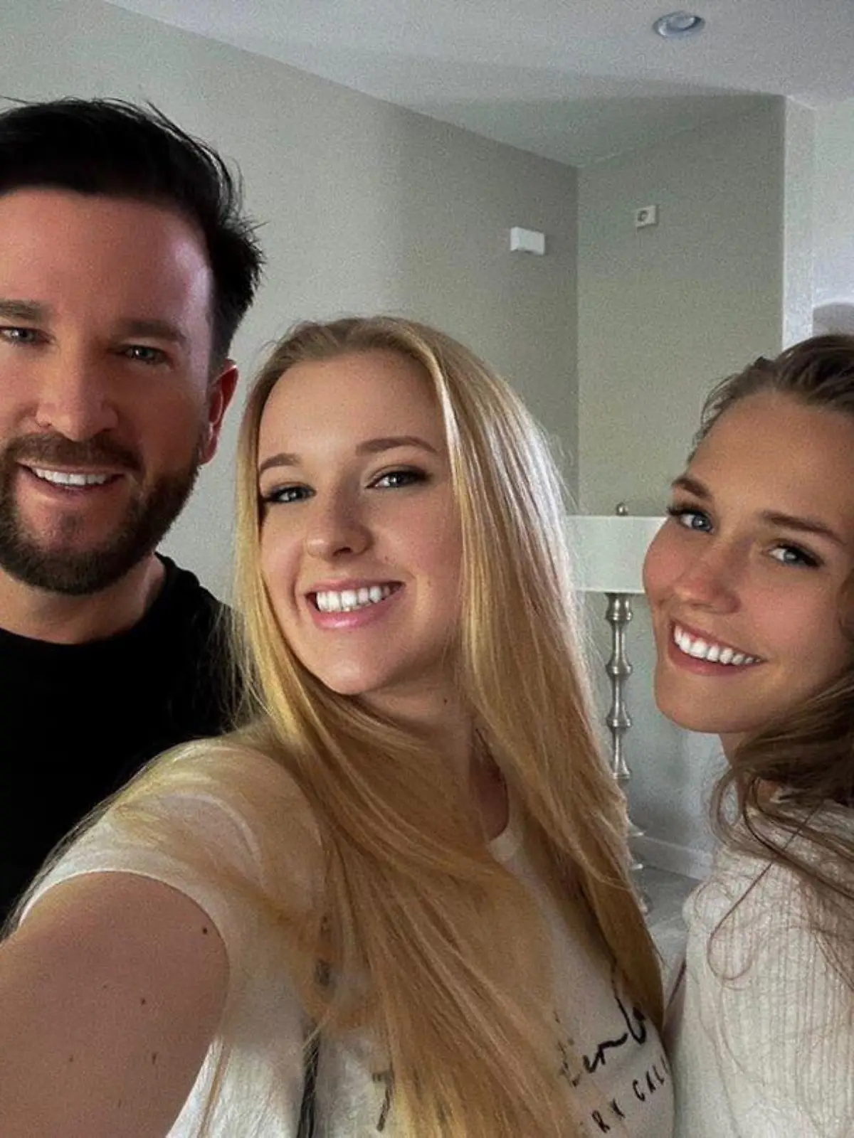 Wohnen unter einem Dach: Michael Wendler, Tochter Adeline und Freundin Laura