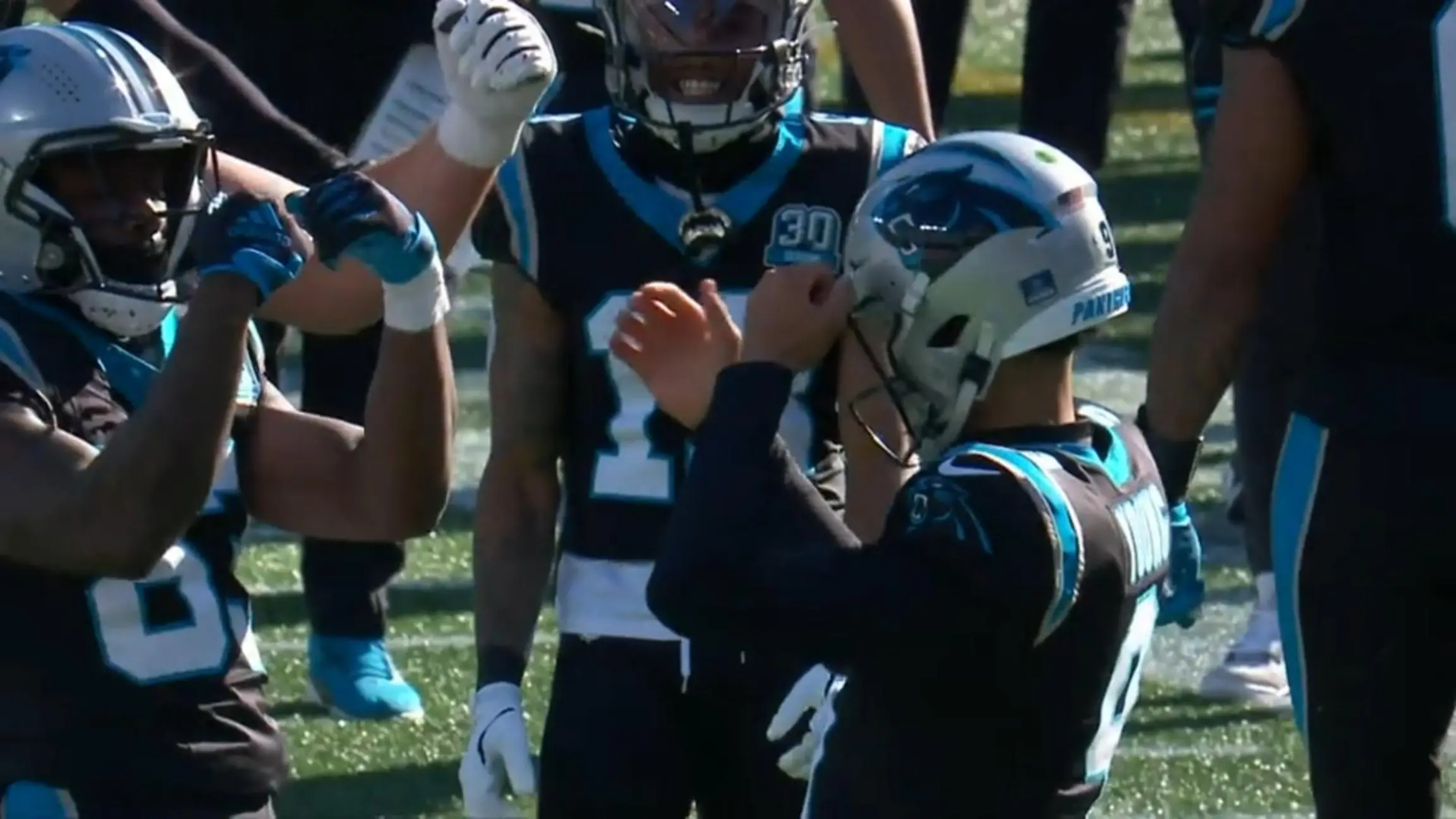 Bryce Young läuft zum zweiten Touchdown Big Play von Quarterback Young