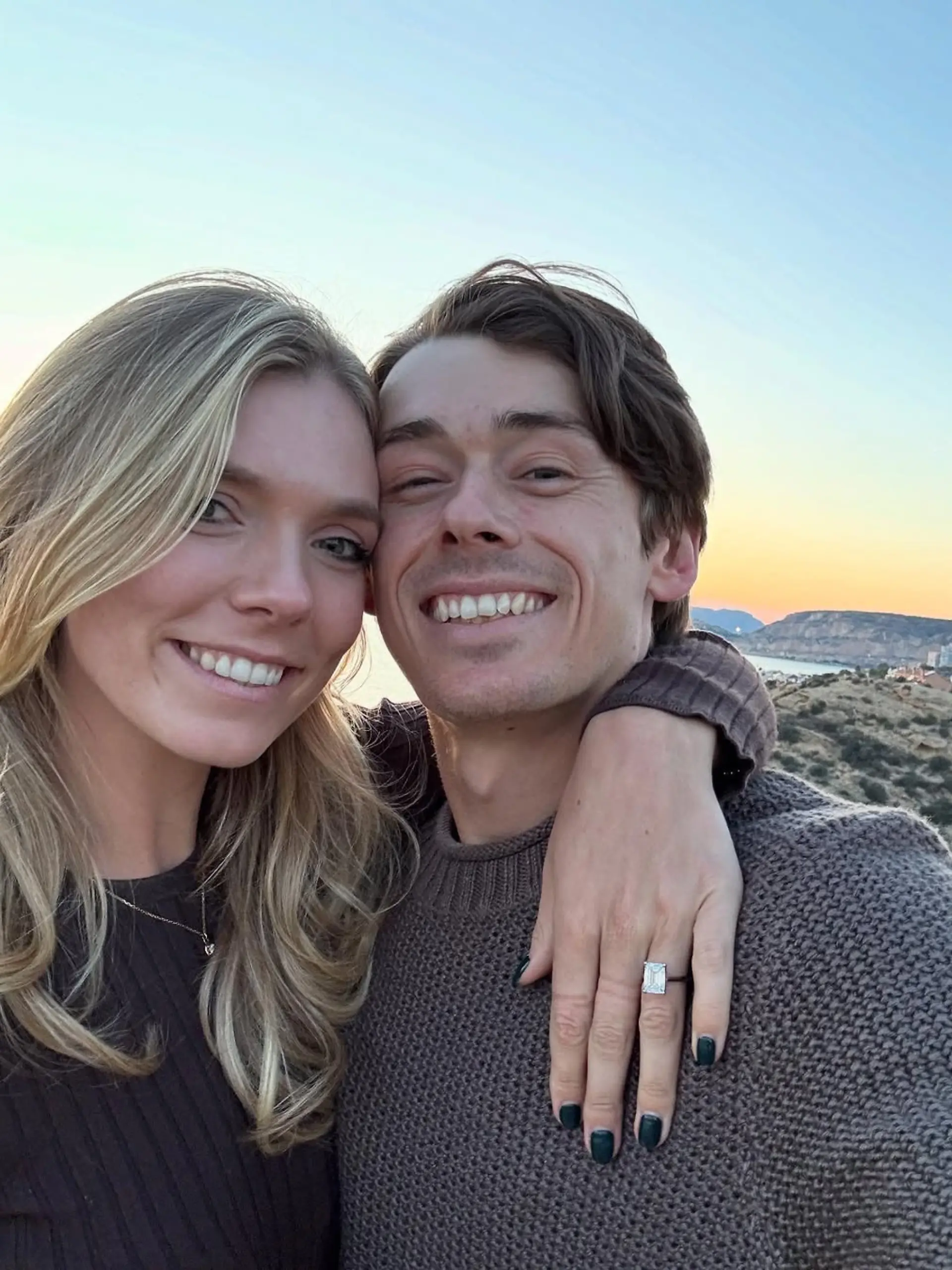 Katie Boulter und Alex De Minaur haben sich verlobt.