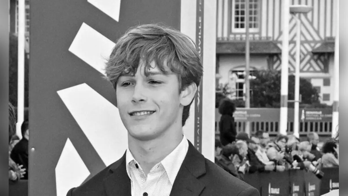 Hudson Meek im September 2024 bei der Premiere von „A Different Man” in Frankreich
