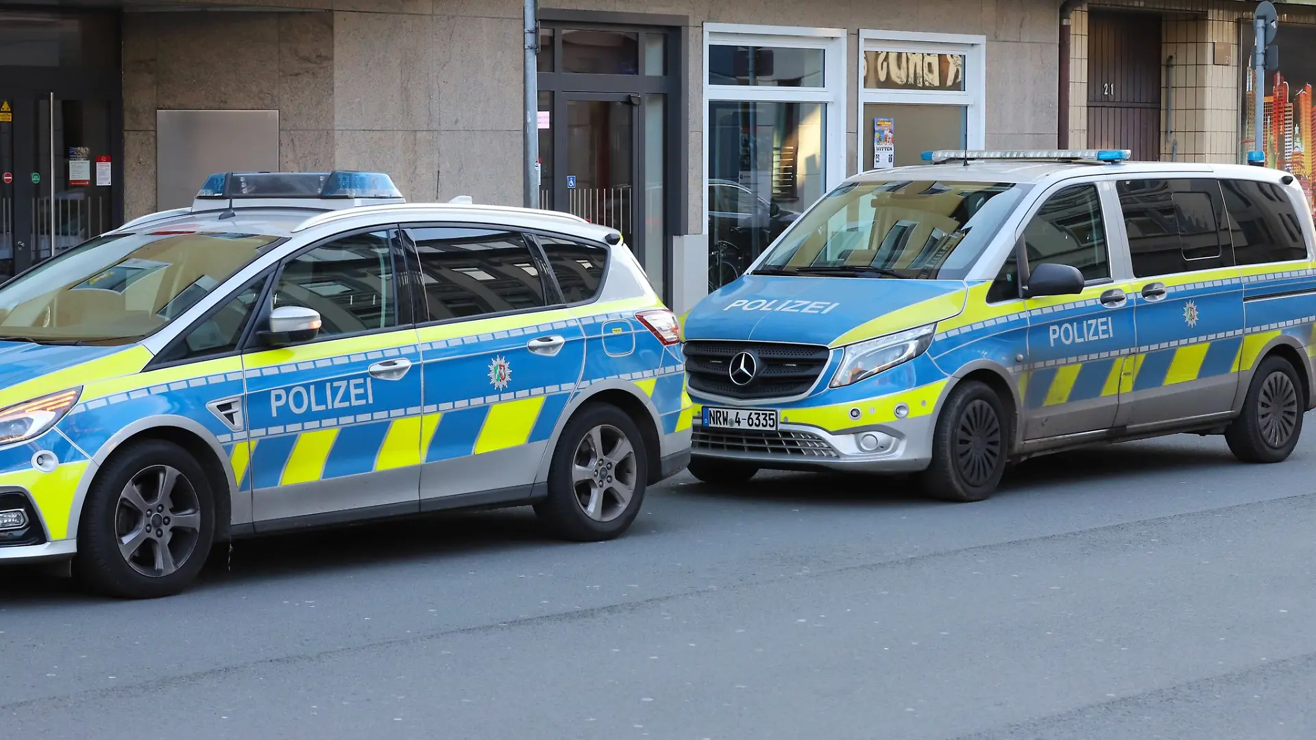 Am zweiten Weihnachtstag greift ein Spezialeinsatzkommando in Hagen zu: Befürchtet wurden Anschlagsplanungen eines jungen Mannes.