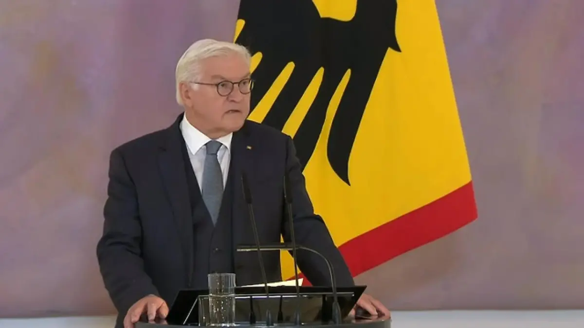 Neuwahlen sind fix! Steinmeier löst Bundestag auf Jetzt ist es amtlich!