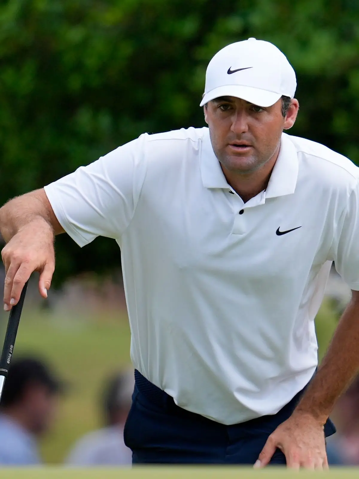 Bild zu: "Golf-Star verletzt sich beim Weihnachtsessen - OP!"