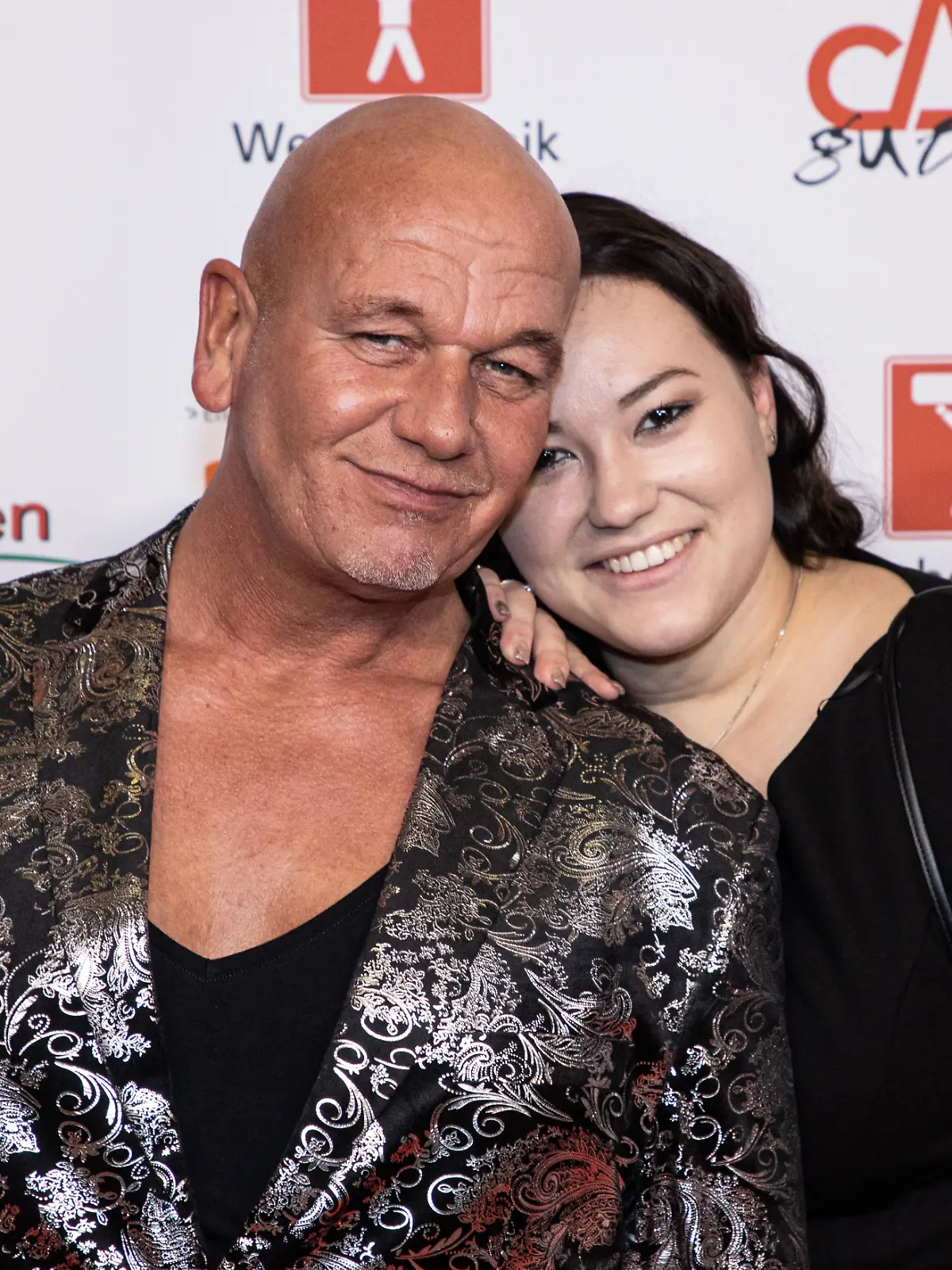 34 Jahre trennten Tom Barcal und Stefanie Black voneinander.