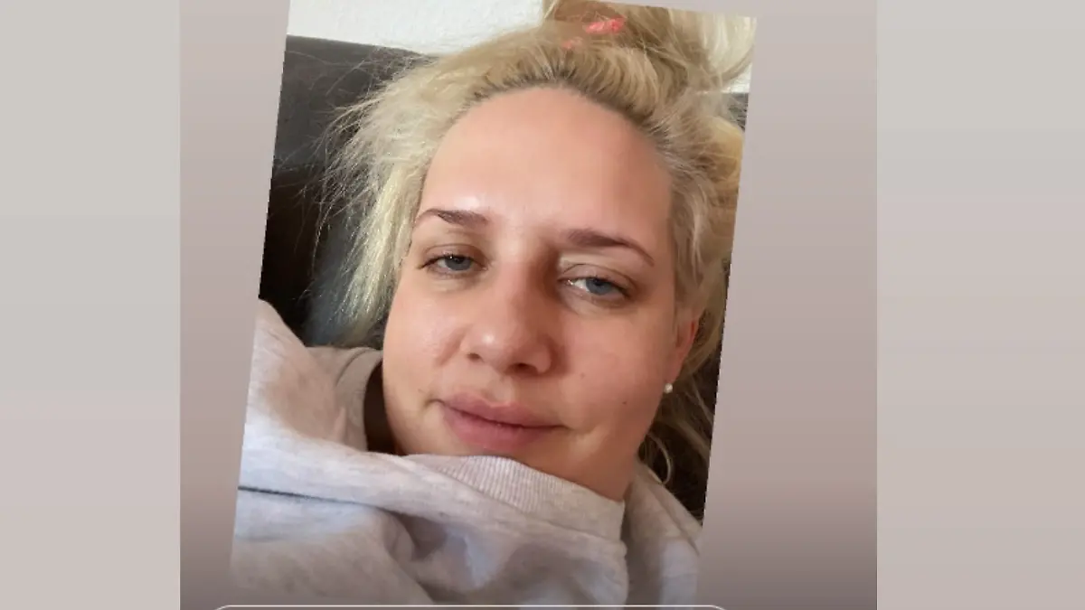 Sarah Knappik meldet sich in ihrer Instagram-Story mit einem kleinen Gesundheitsupdate.