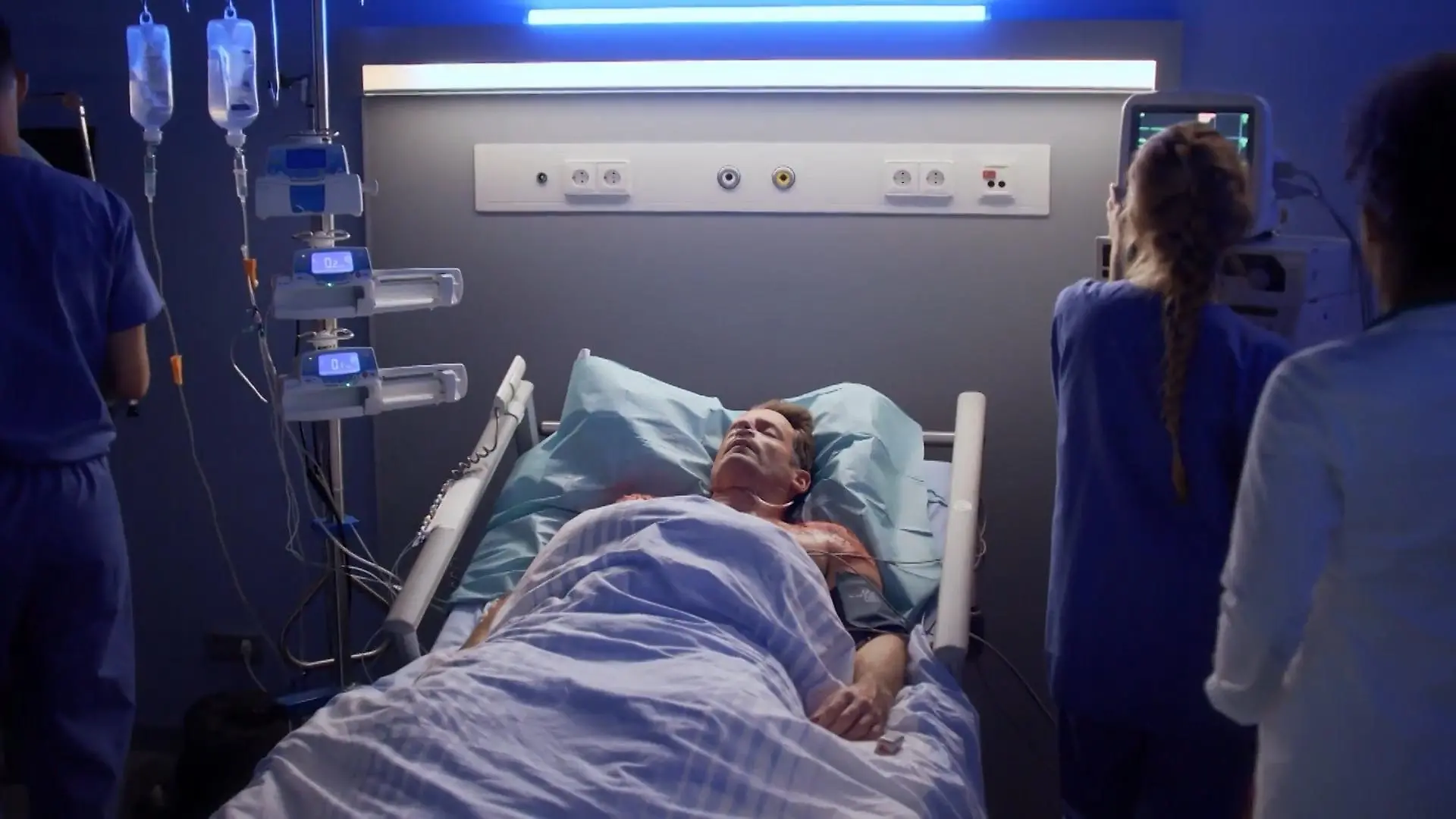 Justus stirbt im Krankenhaus AWZ-Folge vom 01.01.25 auf RTL+