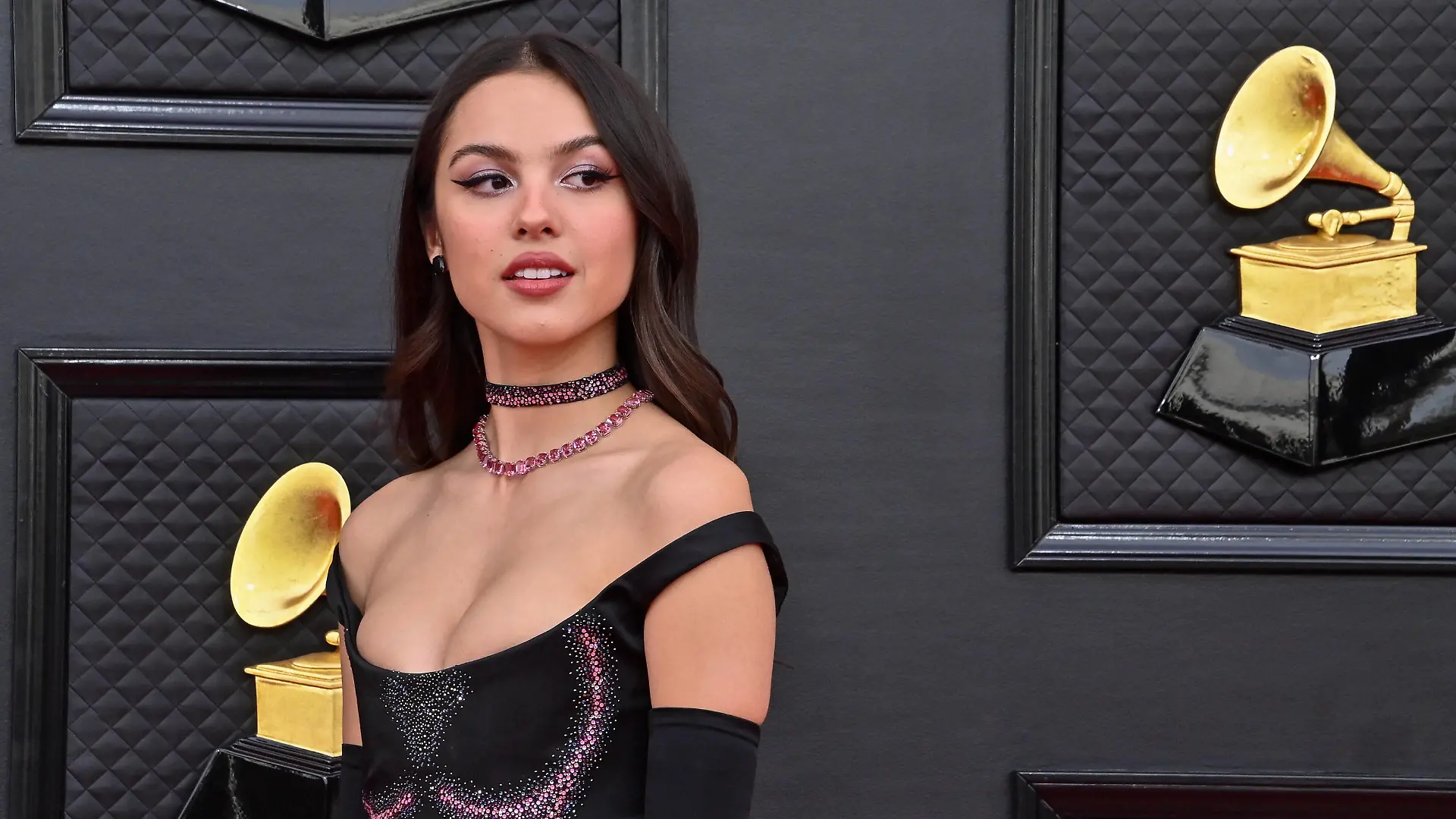Olivia Rodrigo arrives for the 64th annual Grammy Awards at the MGM Grand Garden Arena in Las Vegas, Nevada on Sunday, April 3, 2022. PUBLICATIONxINxGERxSUIxAUTxHUNxONLY LAV20220403623 JIMxRUYMEN
