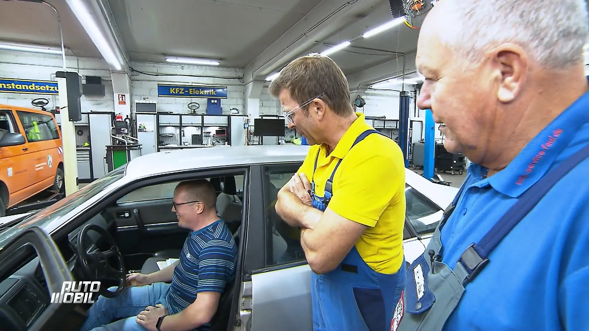 Hat der Besitzer des Audis Grund zum Strahlen? Autodoktoren geben Vollgas