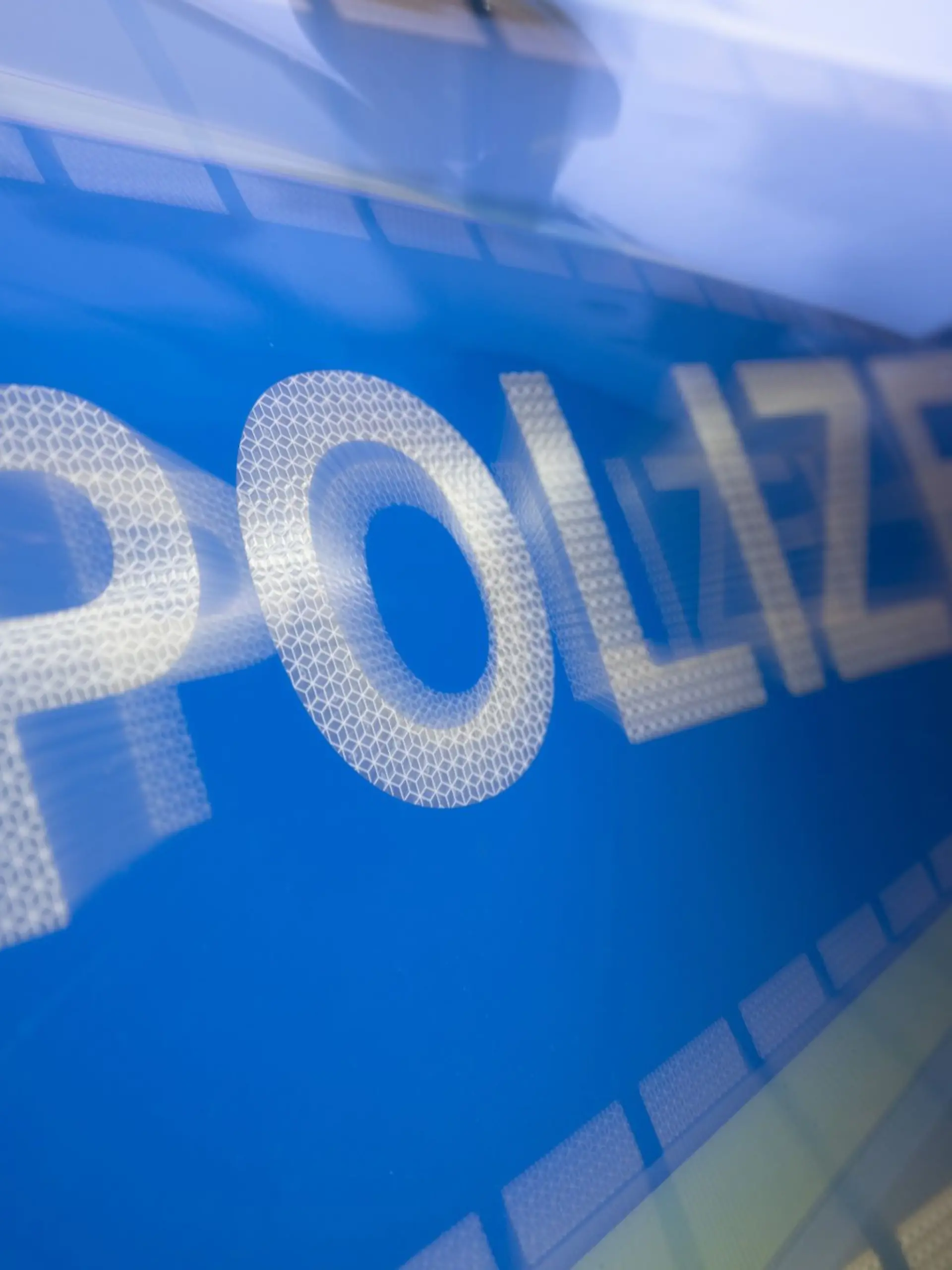 Bild zu: "Nach Gewalttat flieht er mit Kind! Mann (38) soll Ehefrau getötet (†38) haben "