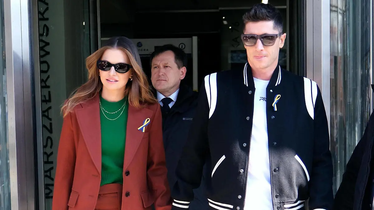  Warsaw 20.03.2022 N Z Anna Lewandowska, Robert Lewandowski FOT.TEDI/NEWSPIX.PL --- Newspix.pl PUBLICATIONxNOTxINxPOL TEDI200322_55