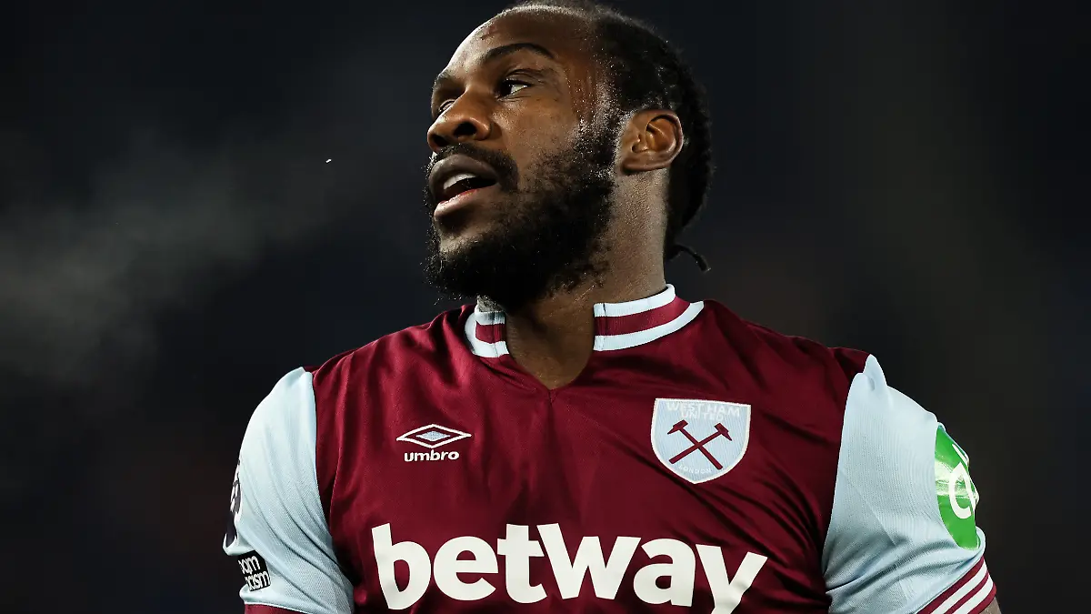 Michail Antonio.
