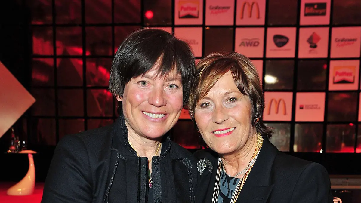 Rosi Mittermaier mit ihrer Schwester Evi 