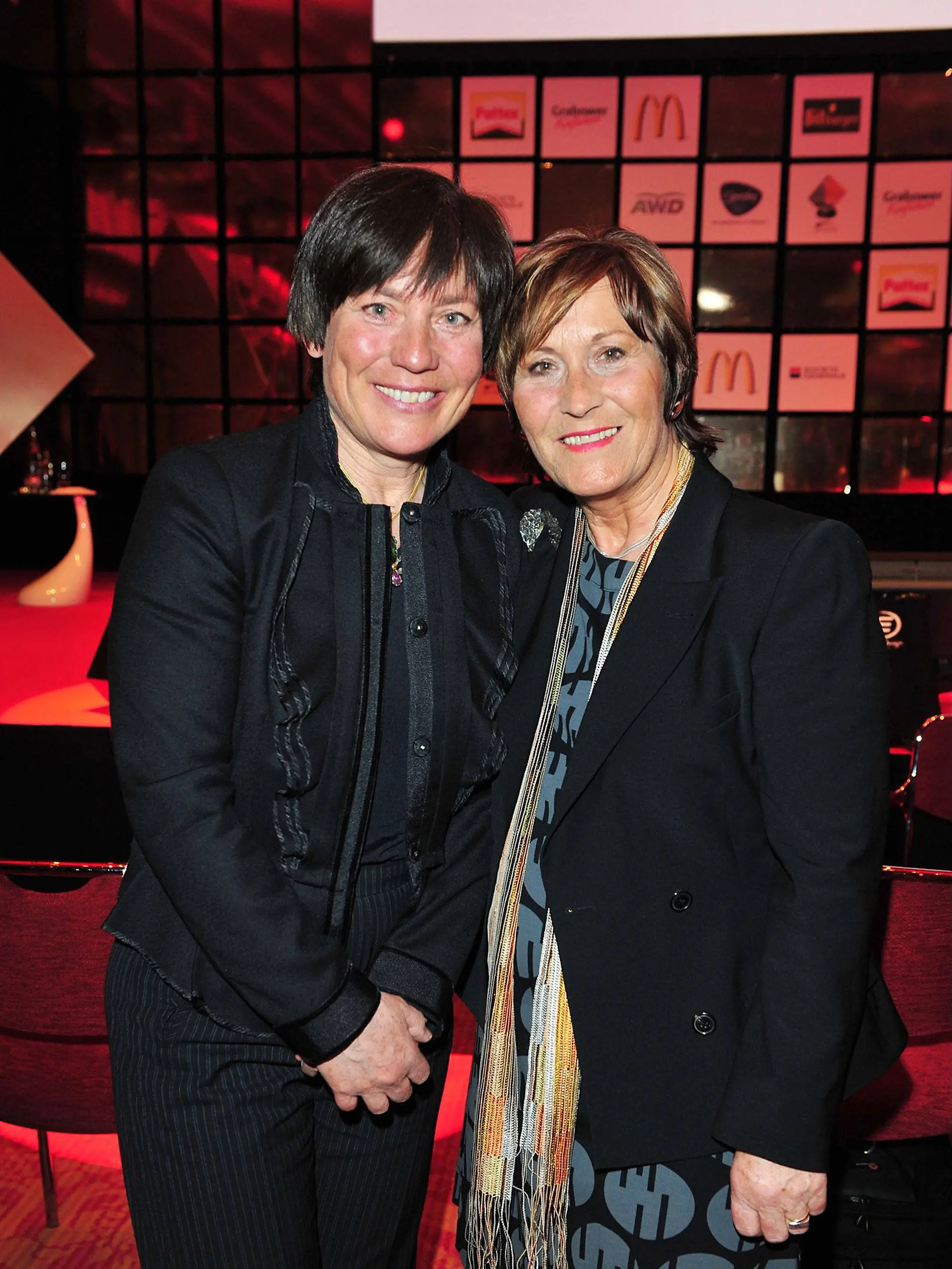 Rosi Mittermaier mit ihrer Schwester Evi