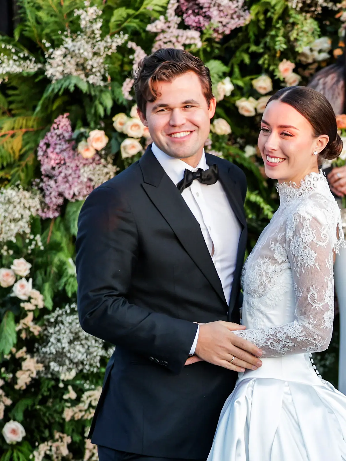 Magnus Carlsen und Freundin Ella Victoria Malone haben geheiratet.