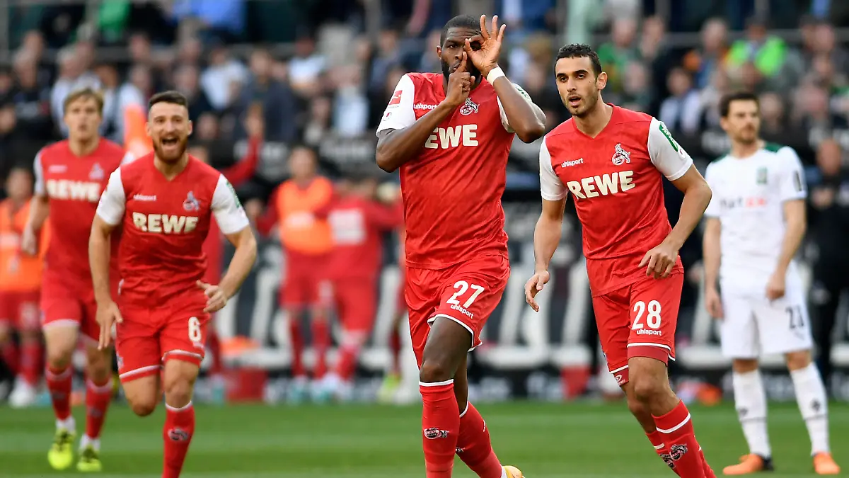  16.04.2022, Moenchengladbach, Deutschland, Borussia Park, Borussia Moenchengladbach v 1. FC Koeln - 1. Bundeliga, Anthony Modeste 1. FC Koeln Torjubel Foto Ralf Treese DFB / DFL REGULATIONS PROHIBIT ANY USE OF PHOTOGRAPHS AS IMAGE SEQUENCES AND/OR QUASI-VIDEO. Moenchengladbach Borussia Park Nordrhein-Westfalen Deutschland *** 16 04 2022, Moenchengladbach, Germany, Borussia Park, Borussia Moenchengladbach v 1 FC Koeln 1 Bundeliga, Anthony Modeste 1 FC Koeln goal celebration photo Ralf Treese DFB DFL REGULATIONS PROHIBIT ANY USE OF PHOTOGRAPHS AS IMAGE SEQUENCES AND OR QUASI VIDEO Moenchengladbach Borussia Park North Rhine Westphalia Germany PUBLICATIONxINxGERxSUIxAUTxONLY / 521_MGBKOE20220416_008 / Treese-521