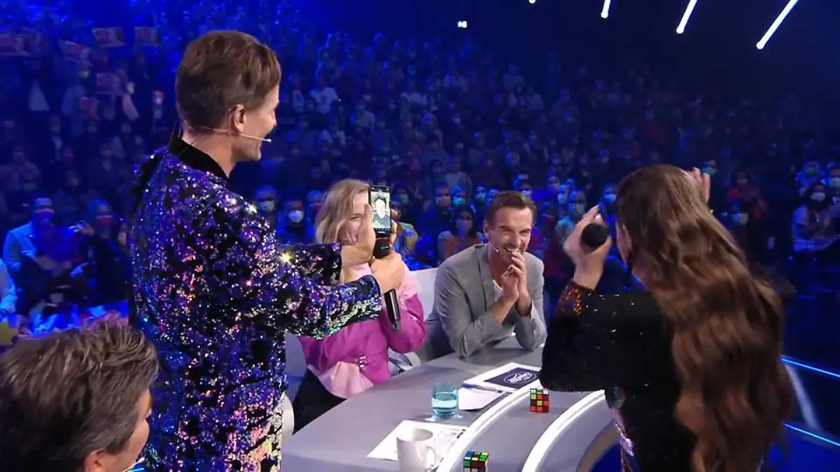 Sänger Richard Marx drückt Amber die Daumen Videobotschaft in die DSDS-Liveshow