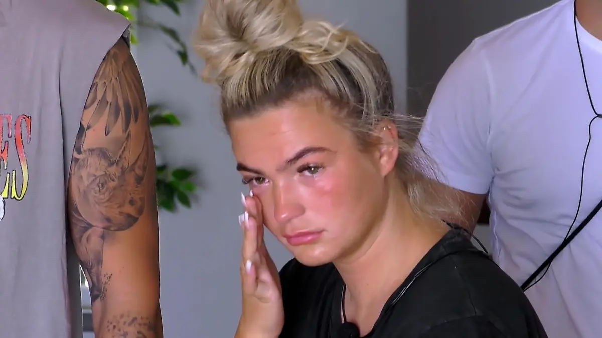 Charline Temtation Island weint