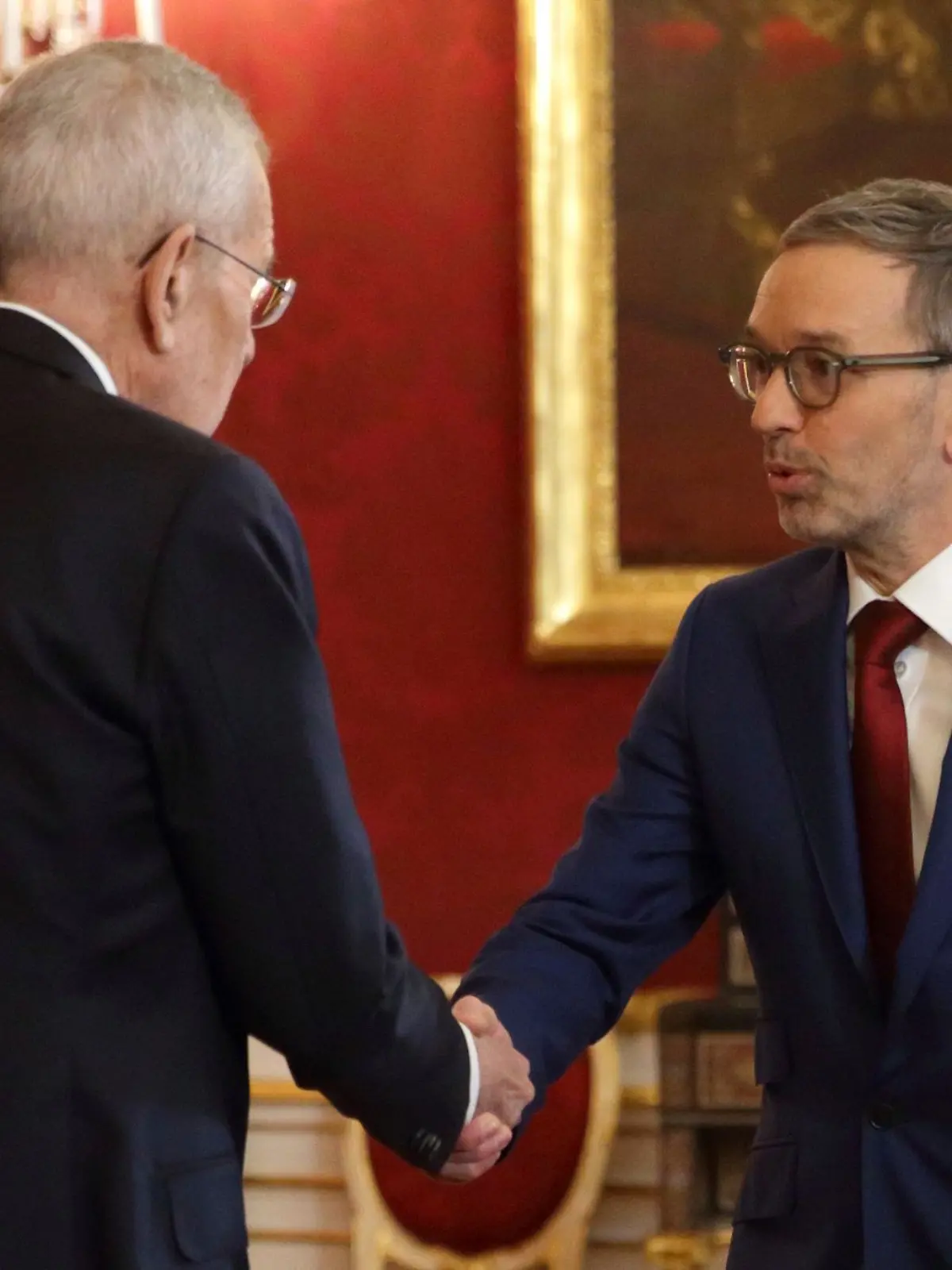 Bild zu: "Rechte FPÖ darf Regierung bilden "
