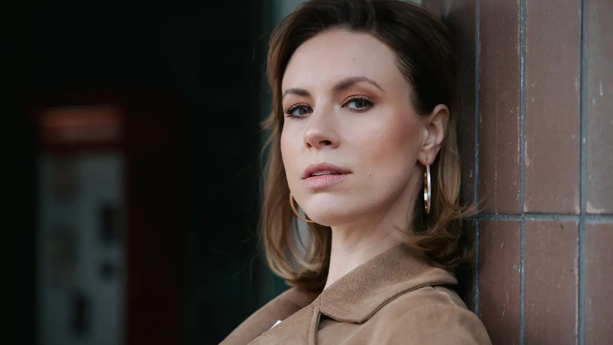 Lara Dandelion Seibert verrät im Interview mehr über die Rachepläne ihrer Rolle. 