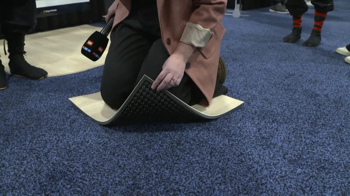 Die Highlights der Technikmesse CES 2025 Smarte Böden und Schuhe