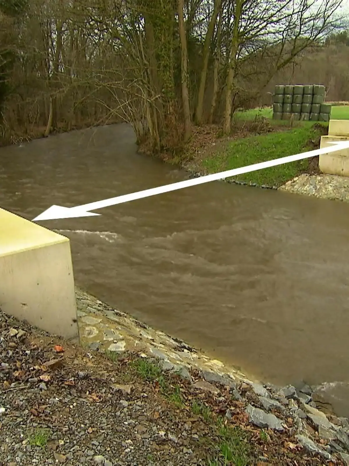 Bild zu: "Neue Brücke passt nicht"