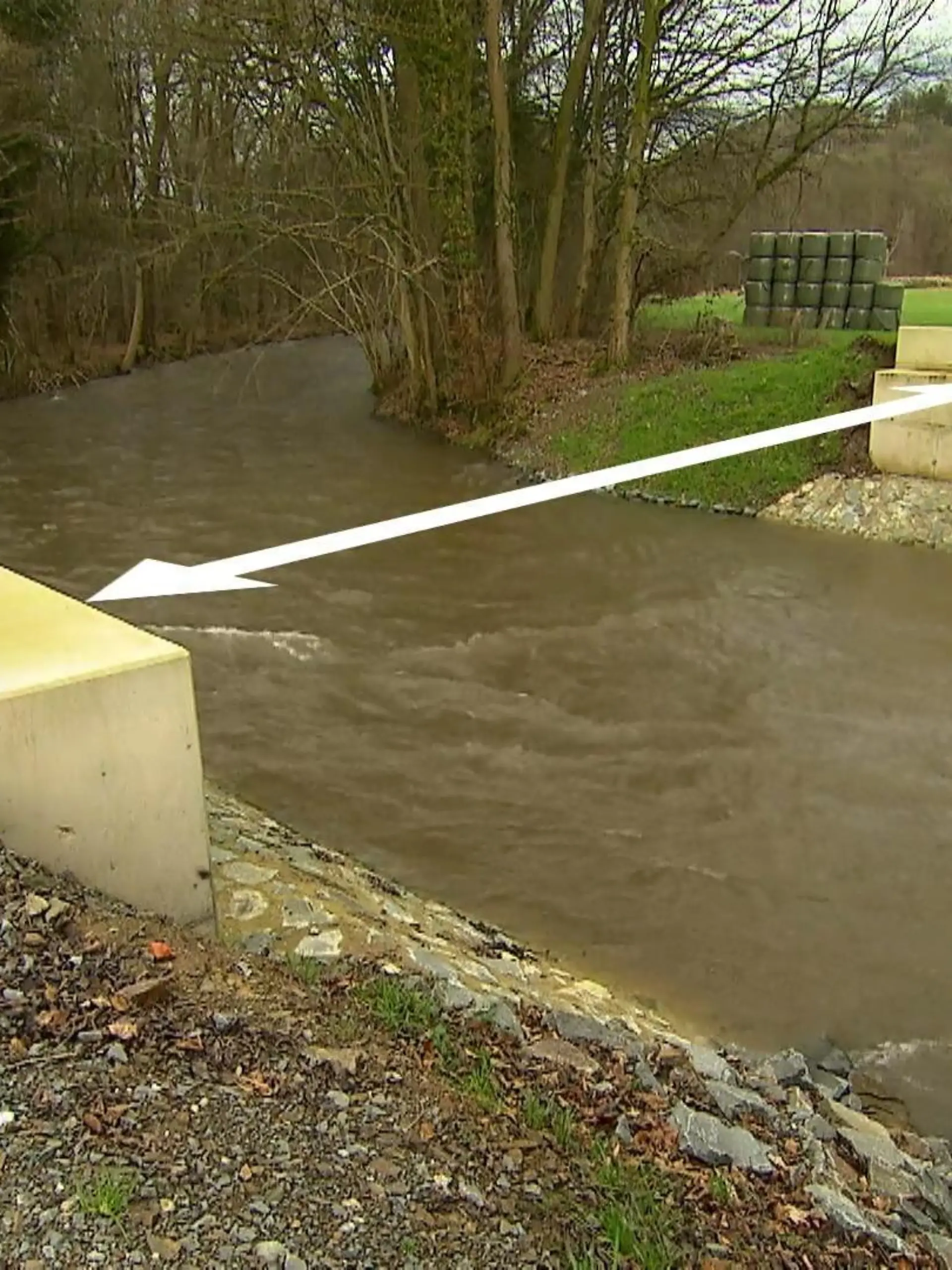Bild zu: "Neue Brücke passt nicht"