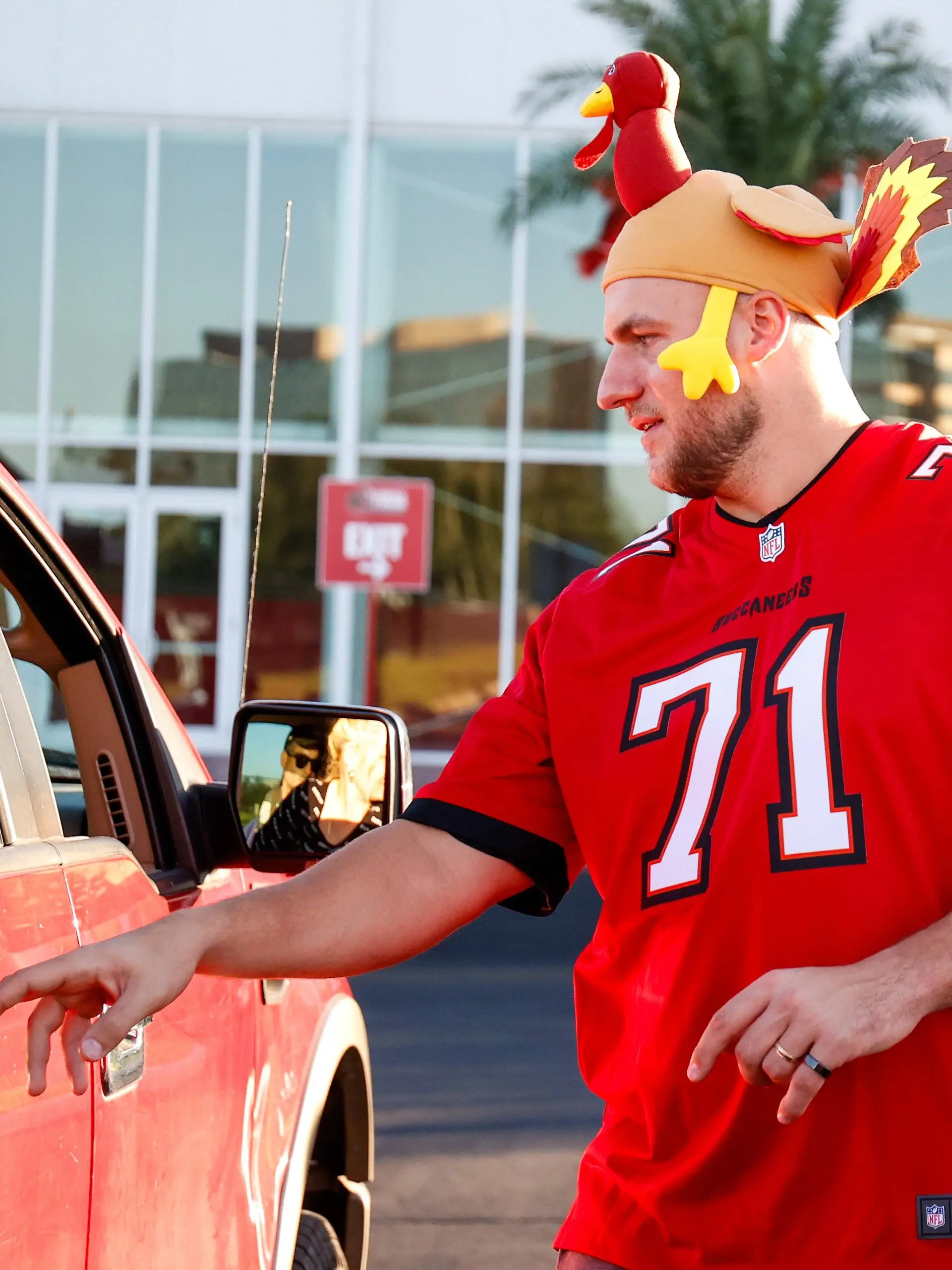 Bild zu: "Deutscher NFL-Star Lorenz Metz will nach dem Super Bowl greifen!"