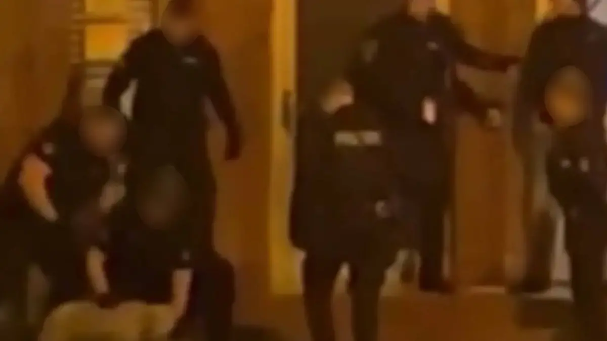 Ein Freund von Mert K. filmt die blutige Schlägerei. 