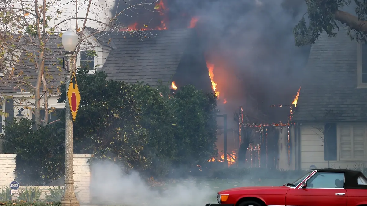 Cobie Smulders’ Zuhause steht in Flammen. 
