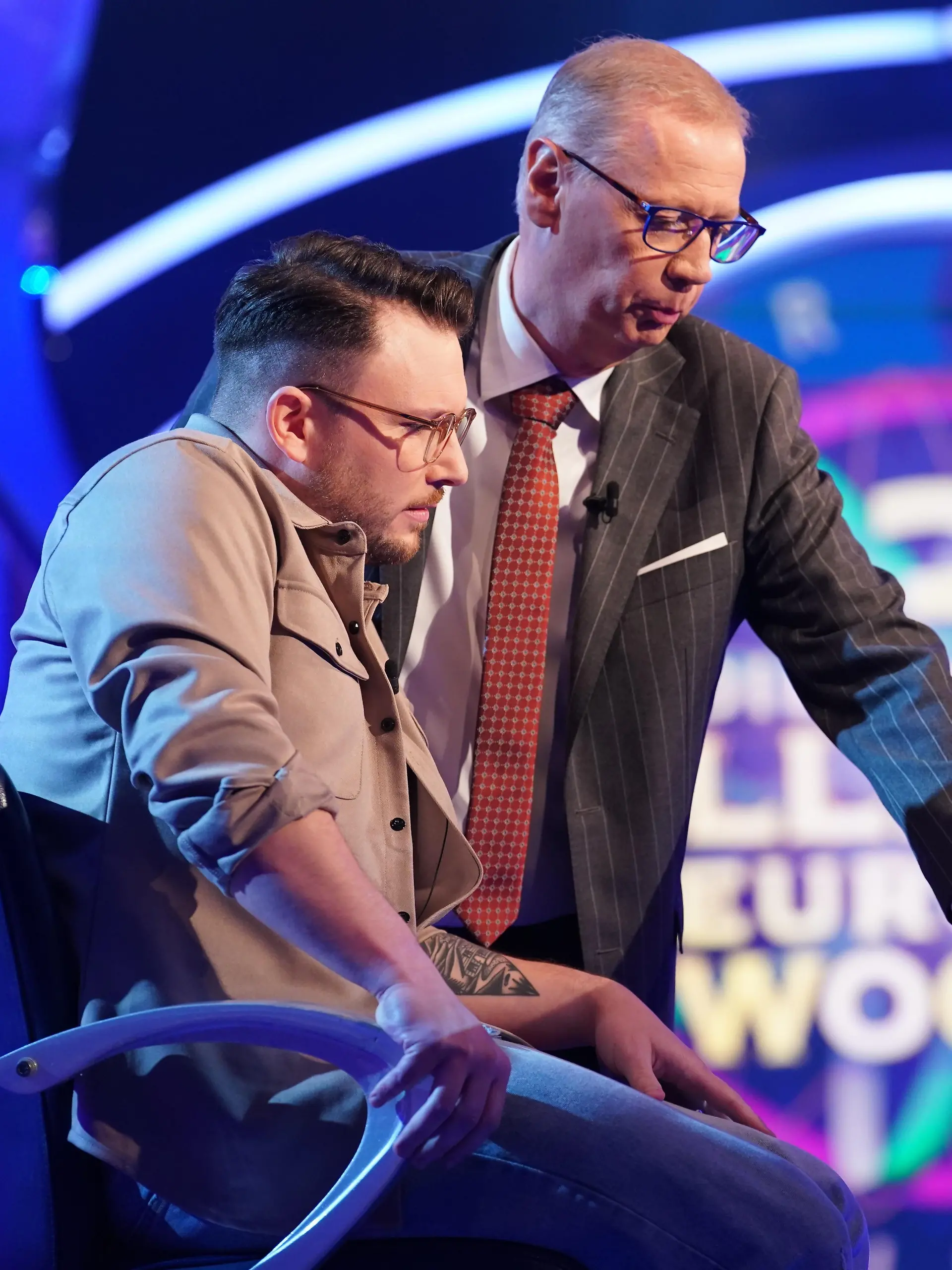 Jonas Kloke (l.) und Günther Jauch

+++ Die Verwendung des sendungsbezogenen Materials ist nur mit dem Hinweis und Verlinkung auf RTL+ gestattet. +++