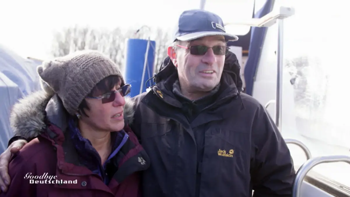 Schwerer Abschied von der Familie und Freunden Neuanfang in Albanien