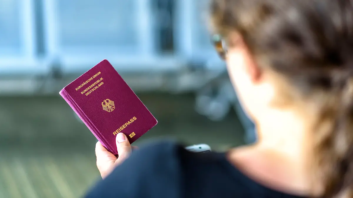 Henley Passport Index: Deutscher Reisepass auf Platz drei.