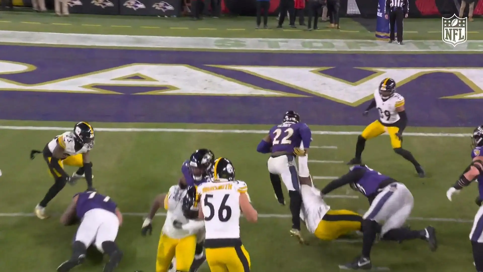 Mit King Henry zum Touchdown Ravens kontrollieren das Spiel