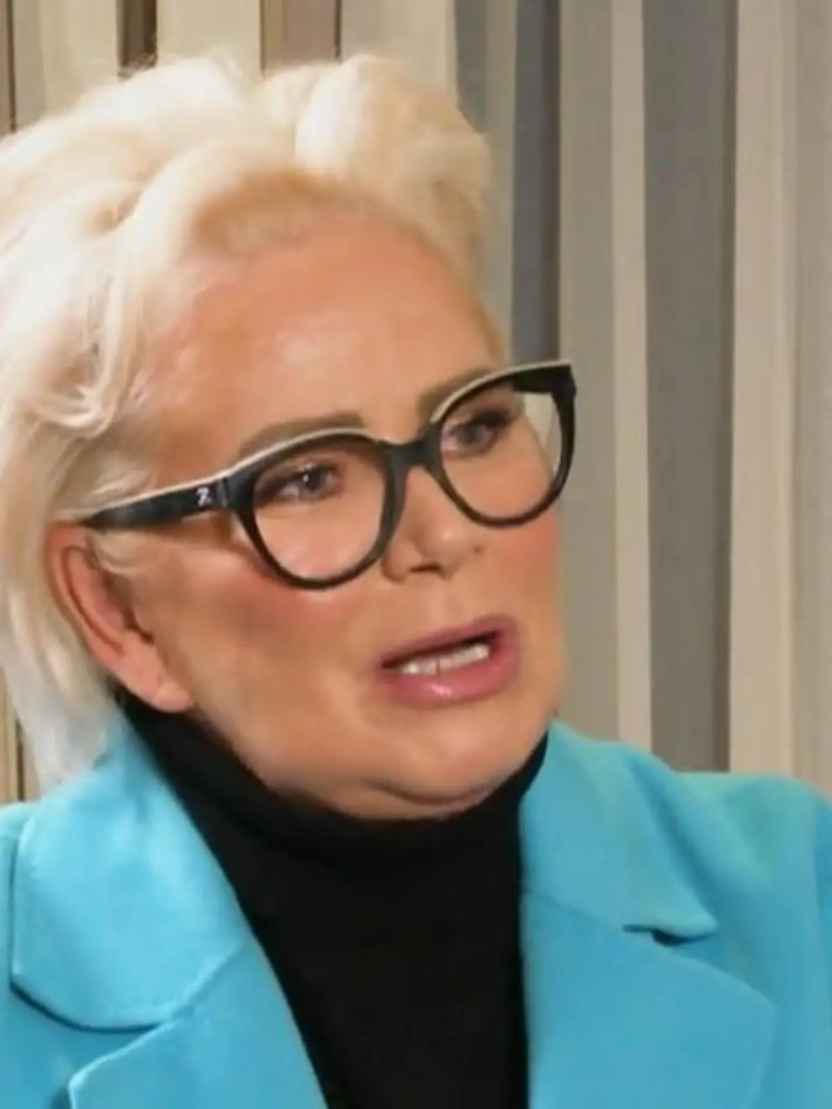 Claudia Effenberg haut gerne einen raus, so auch jetzt bei „Ein Promi ein Joker”. 