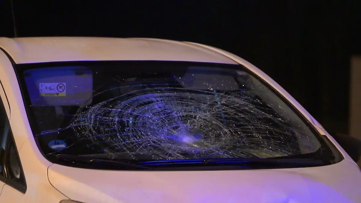 Im schwäbischen Nersingen kam es am Sonntag zu einem schlimmen Unfall. Der Fahrer des verunglückten Autos blieb unverletzt.